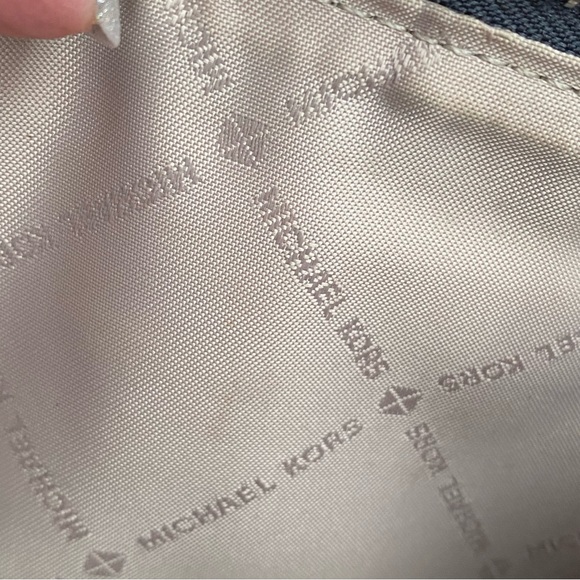 Michael Kors Jet Set Travel Double Zip Wristlet Wallet Signature Black EUC - Picture 16 of 16